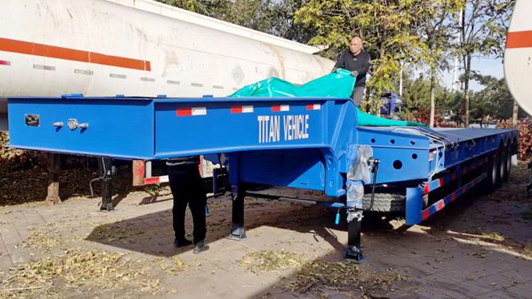Cameroonian Customer Inspect the Lowbed Trailer Before Delivery