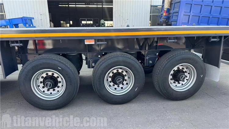 Triple Axle Flatbed Semi Trailer with Front Wall for Sale In El Salvador