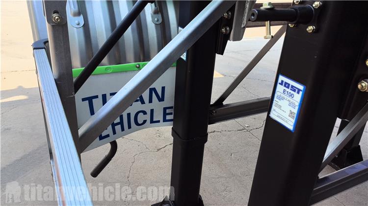 Tri Axle 35000 L Aluminum Fuel Tanker Trailer for Sale Botswana