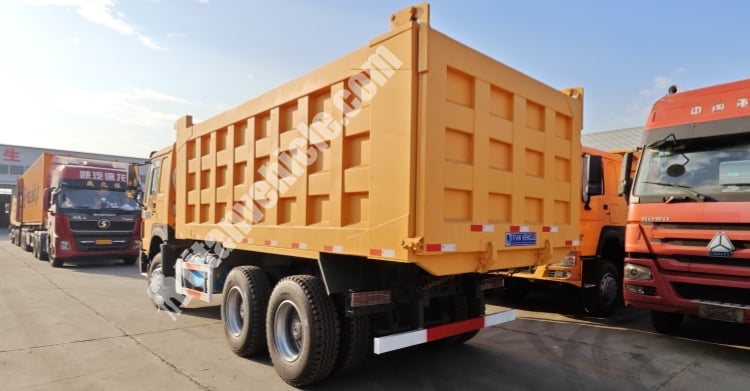 Howo Truck 2022 Used Sinotruk for Sale in Zambia