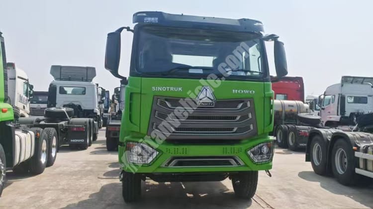Used Howo Tractor Trucks 10 Wheeler for Sale in Nigeria